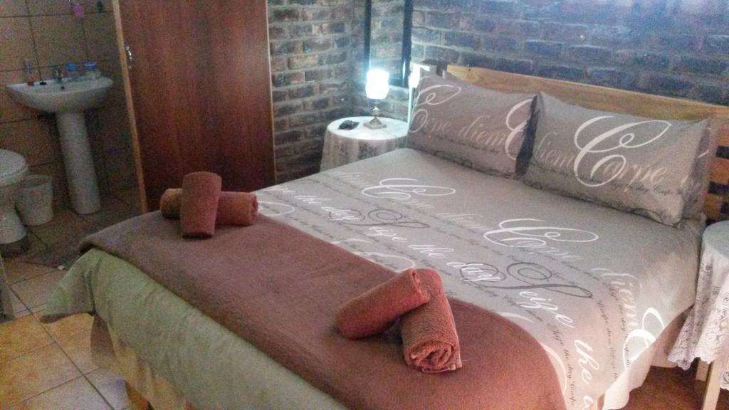 Onze Rust Guest House And Caravanpark Colesberg Habitación foto